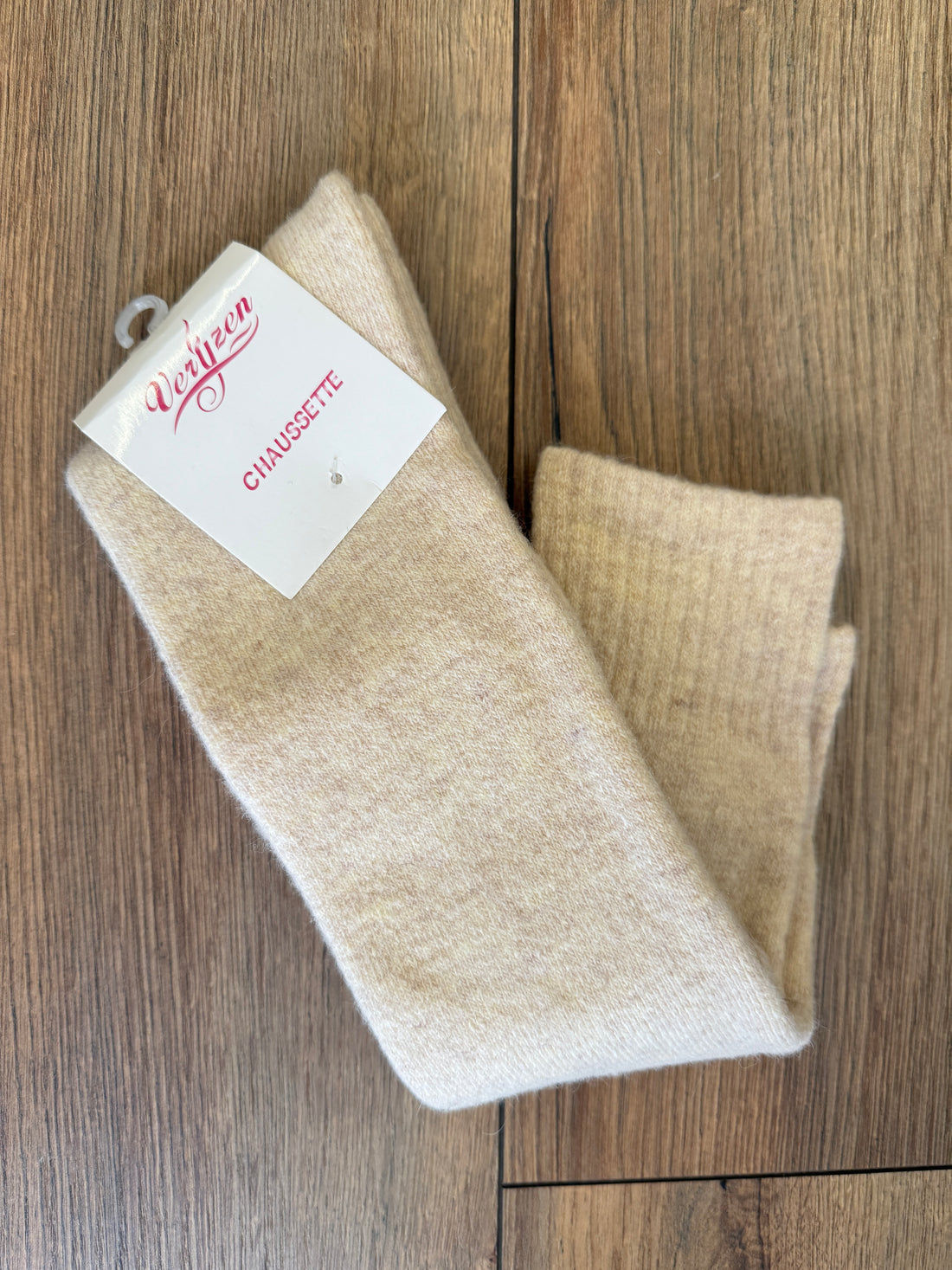 Chaussettes hautes en laine beiges