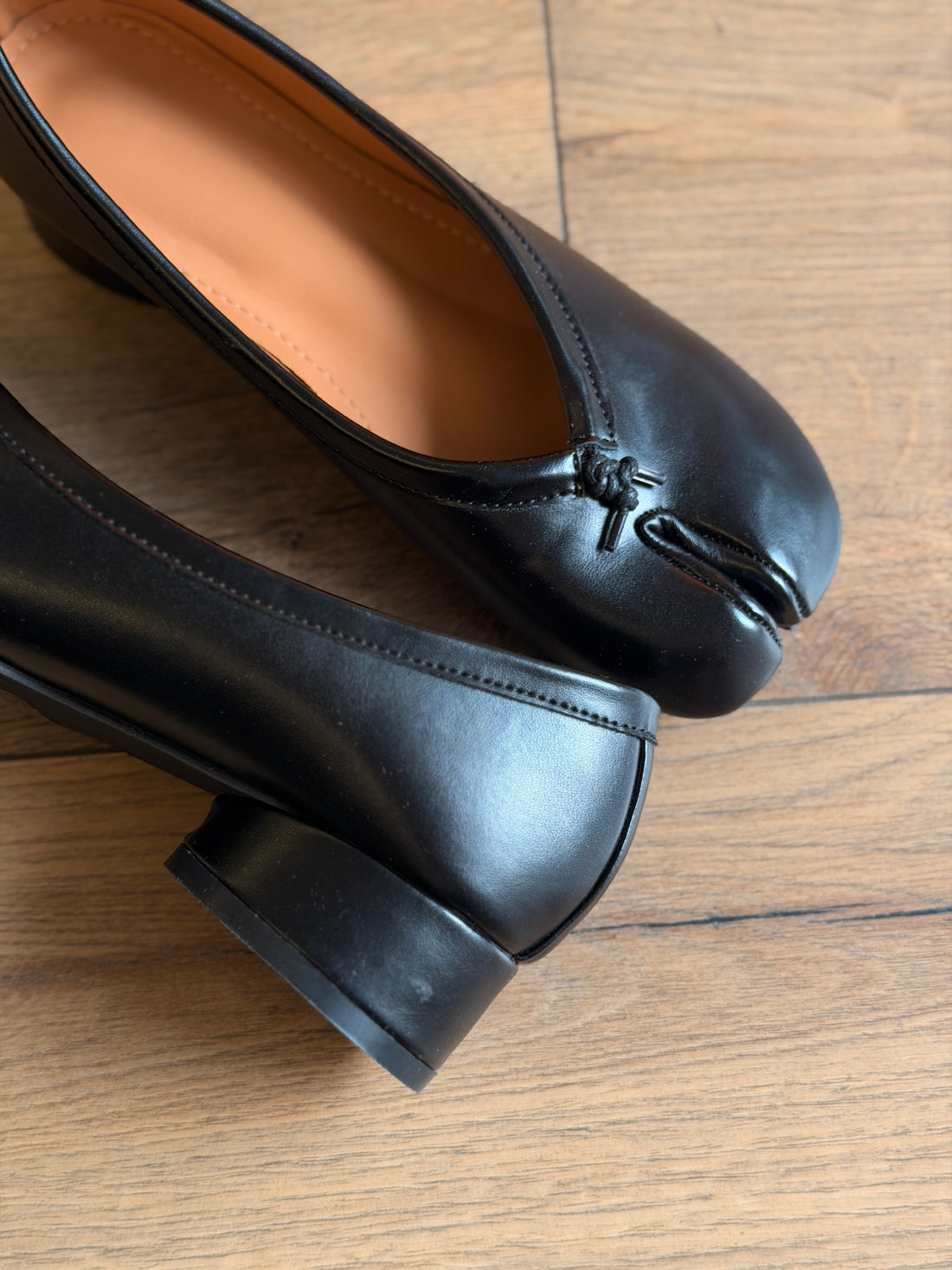 Ballerines noires style tabi