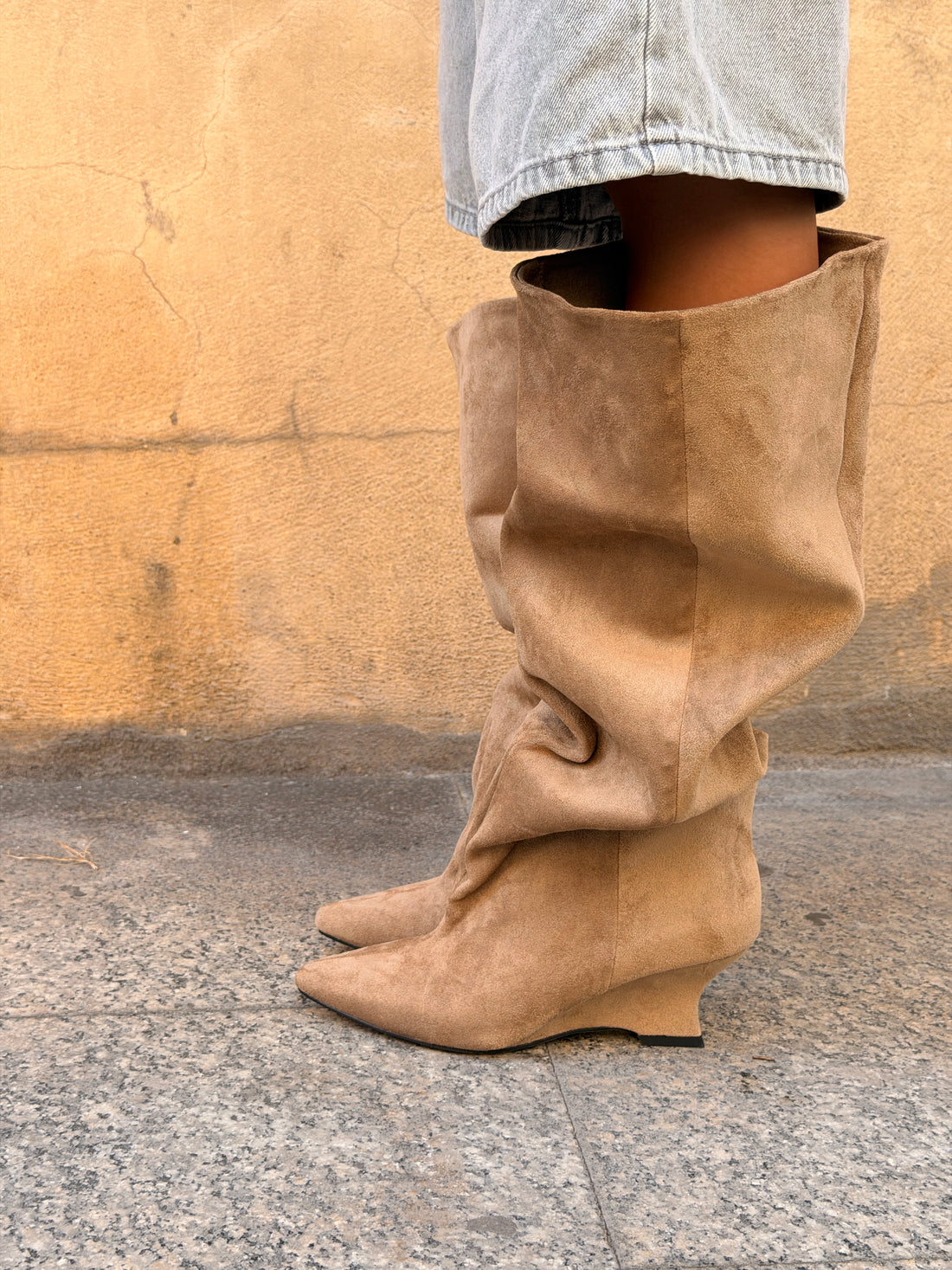 Bottes compensées beiges