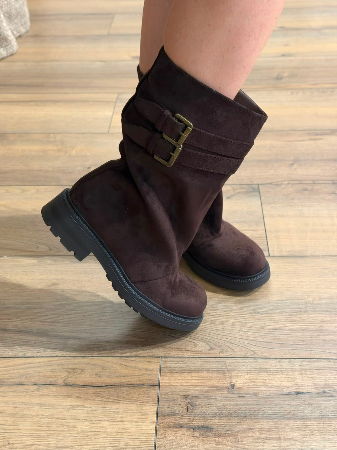 Bottes larges daim marron