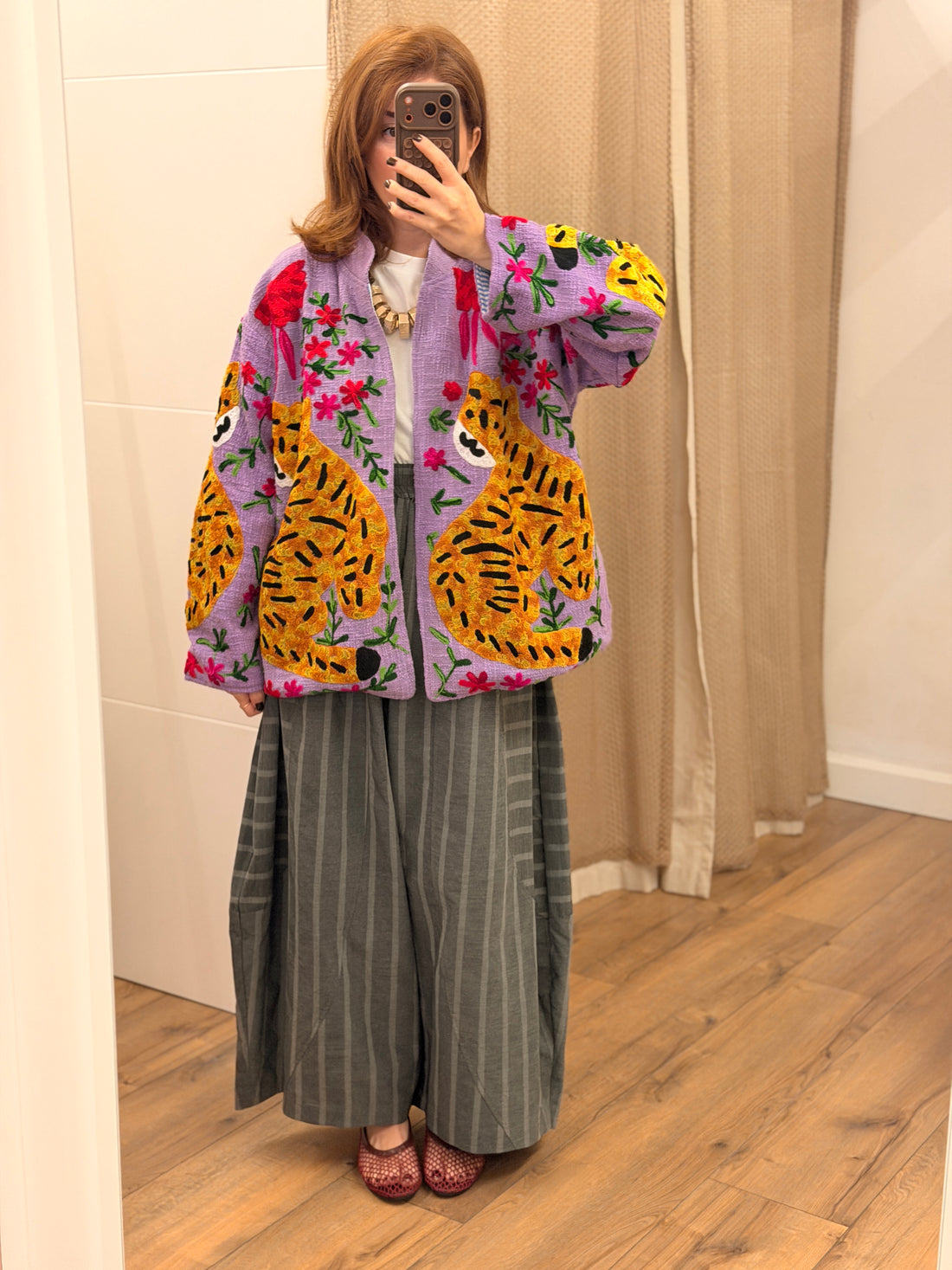 Veste lilas tigre et fleur