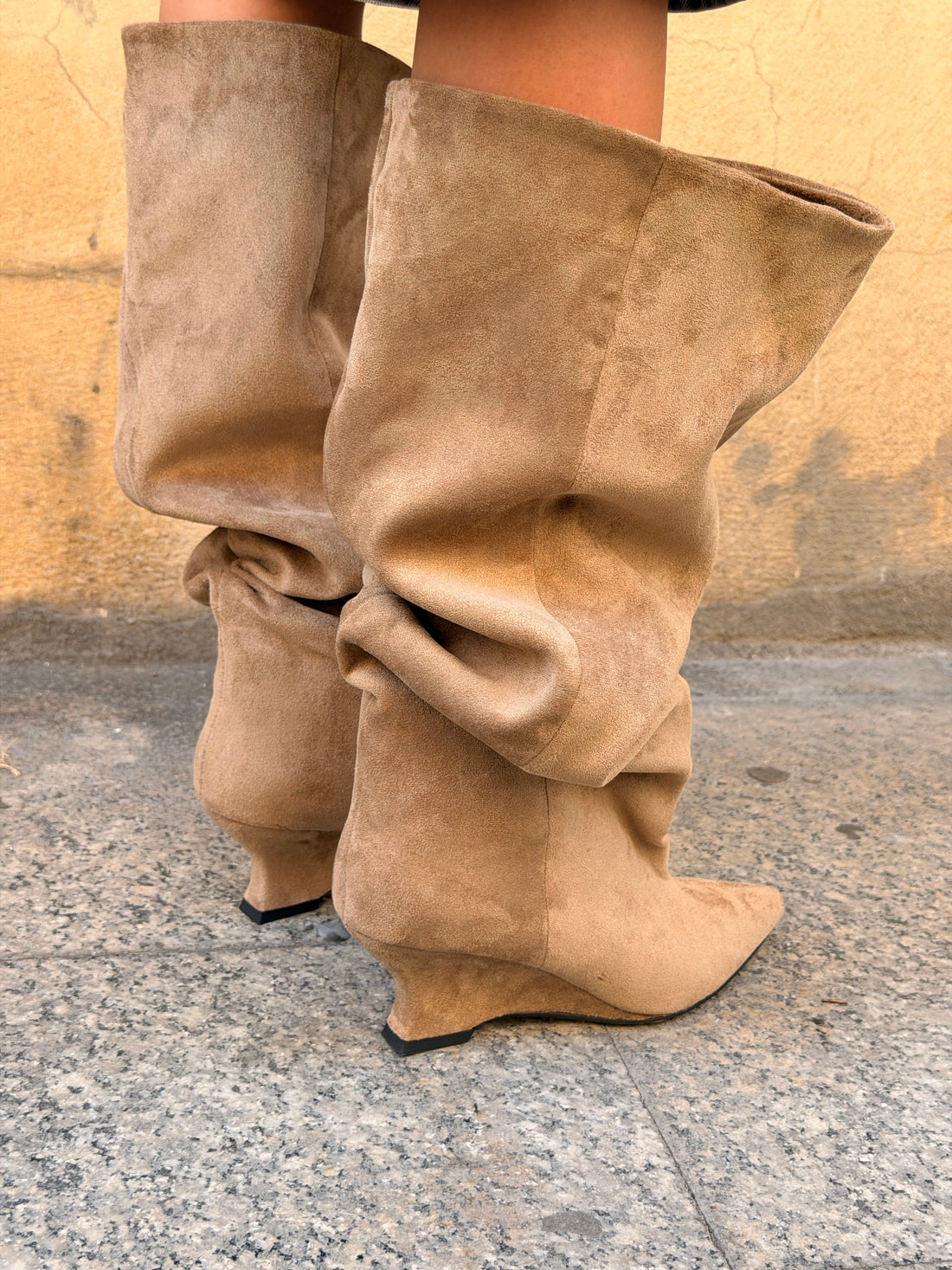 Bottes compensées beiges
