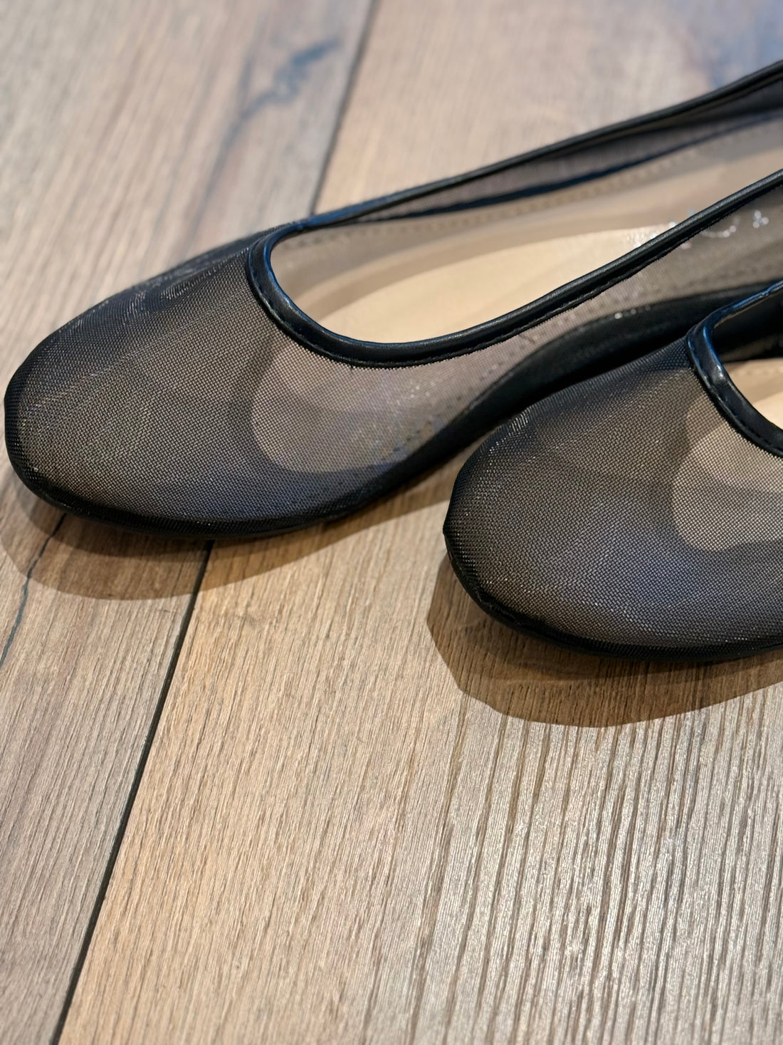 Ballerines noires en tulle