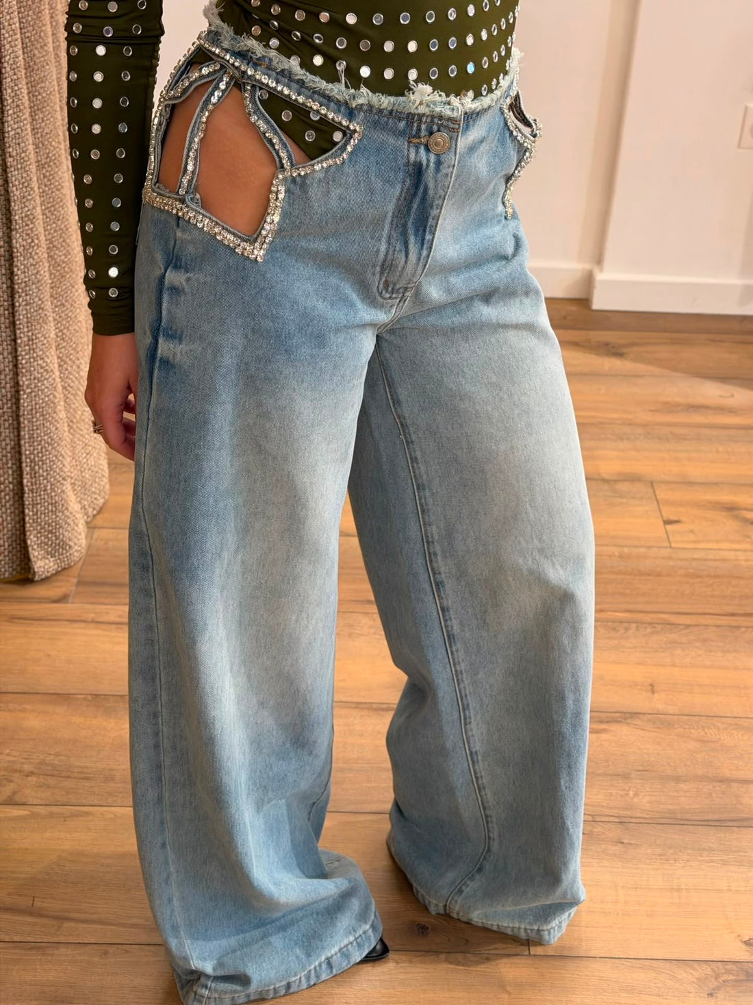 Jean bleu strass ajouré