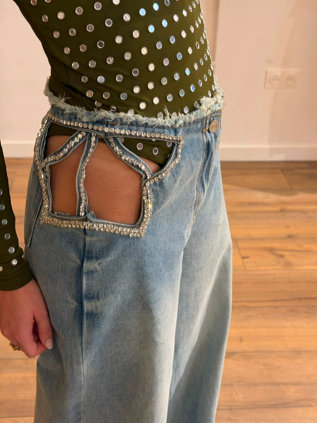 Jean bleu strass ajouré