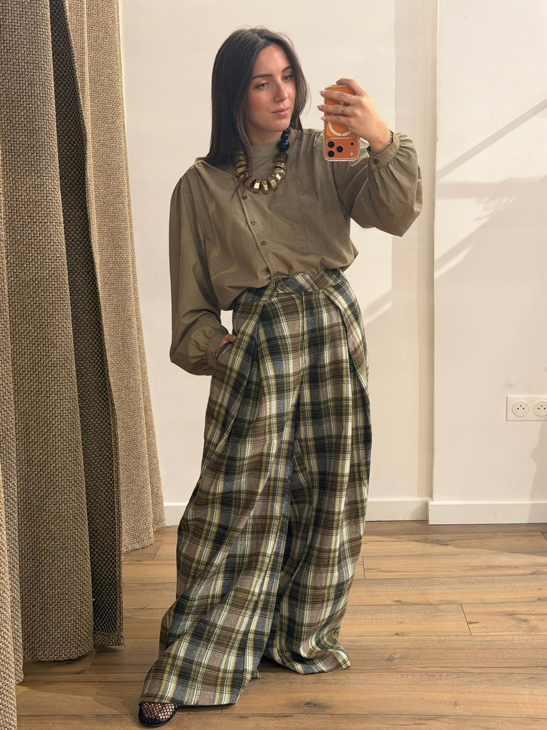 Pantalon à carreaux kaki