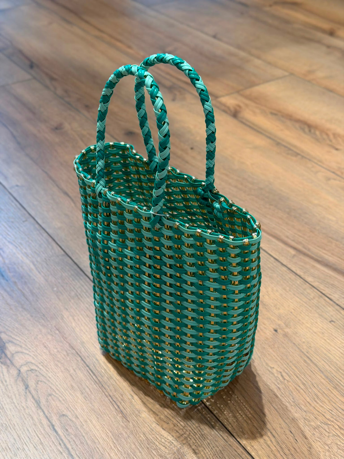 Mini cabas tissé main vert