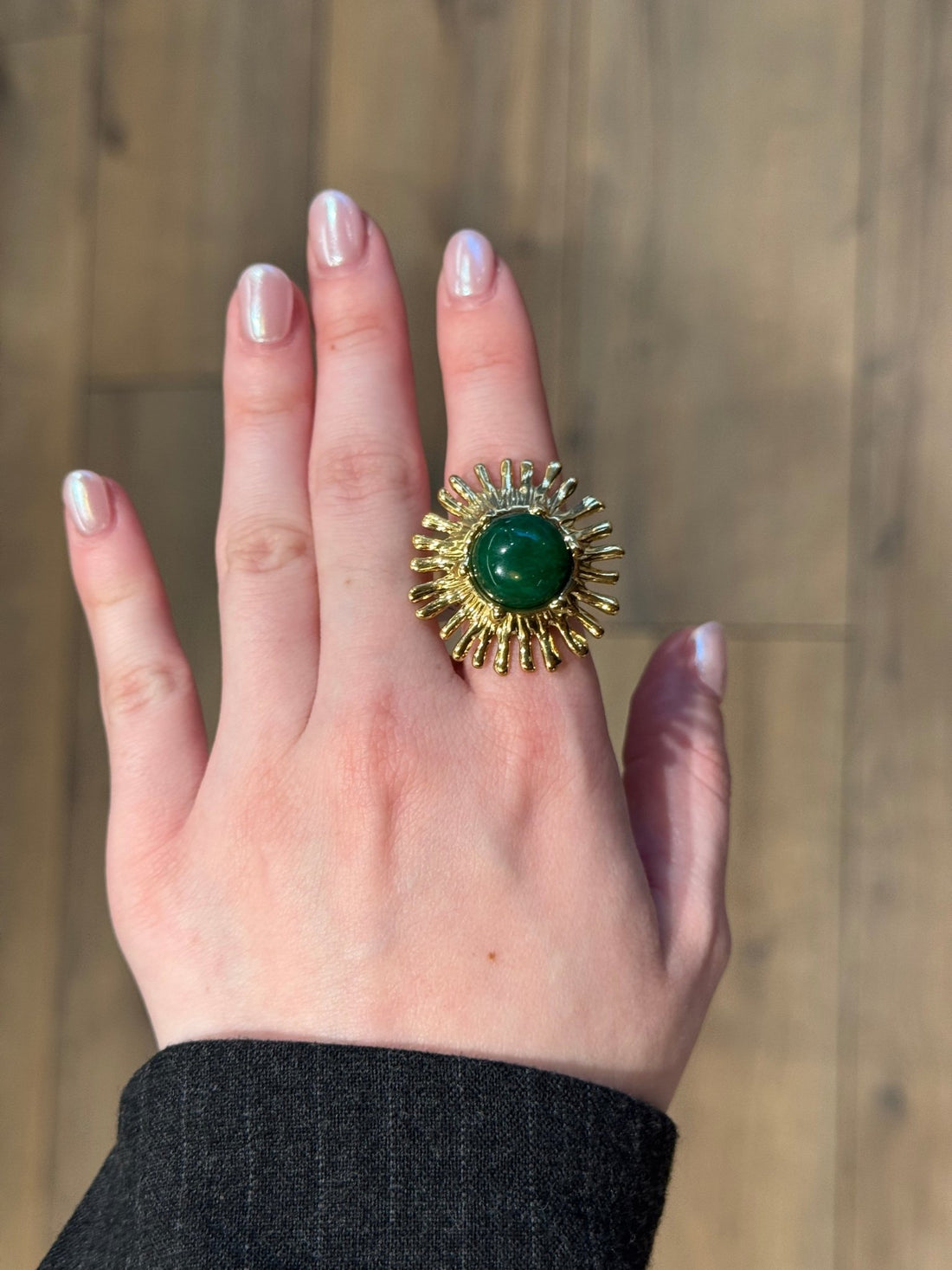 Bague dorée soleil vert - Léone