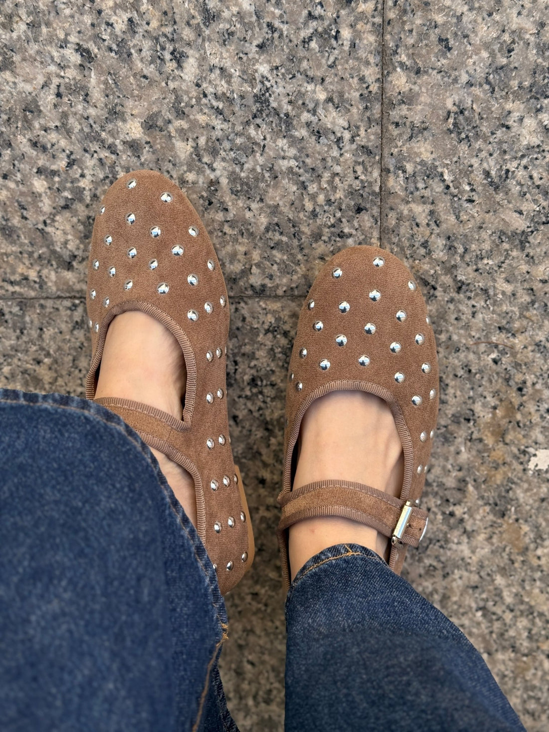 Ballerines camel à clous argentés - Léone