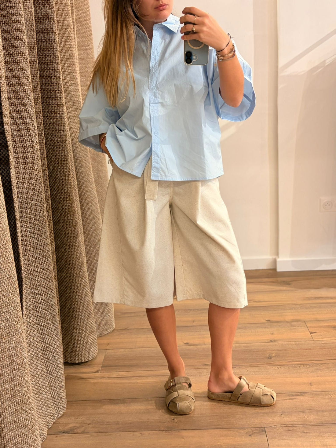 Bermuda Lee - Léone