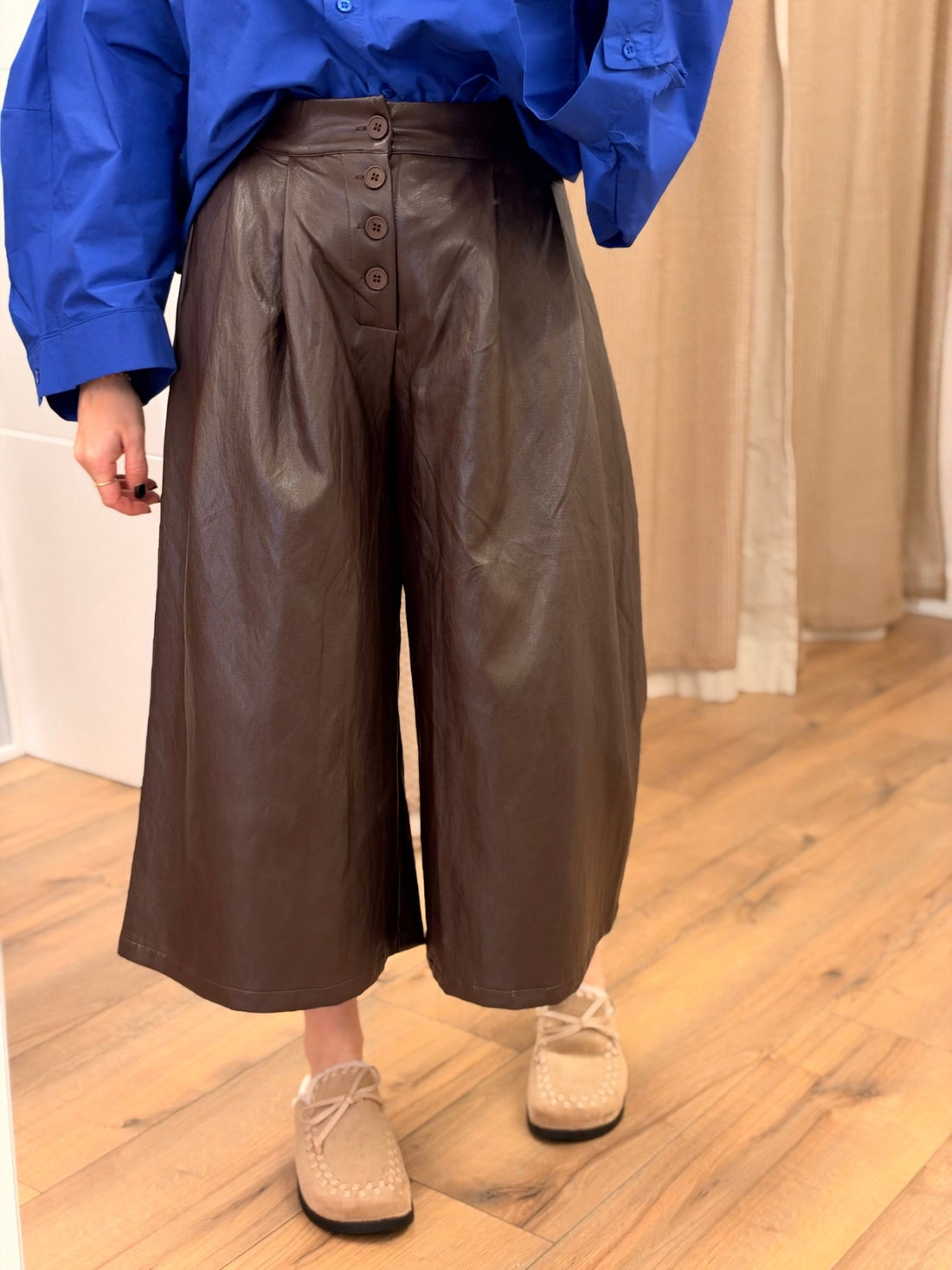 Bermuda simili marron boutons - Léone