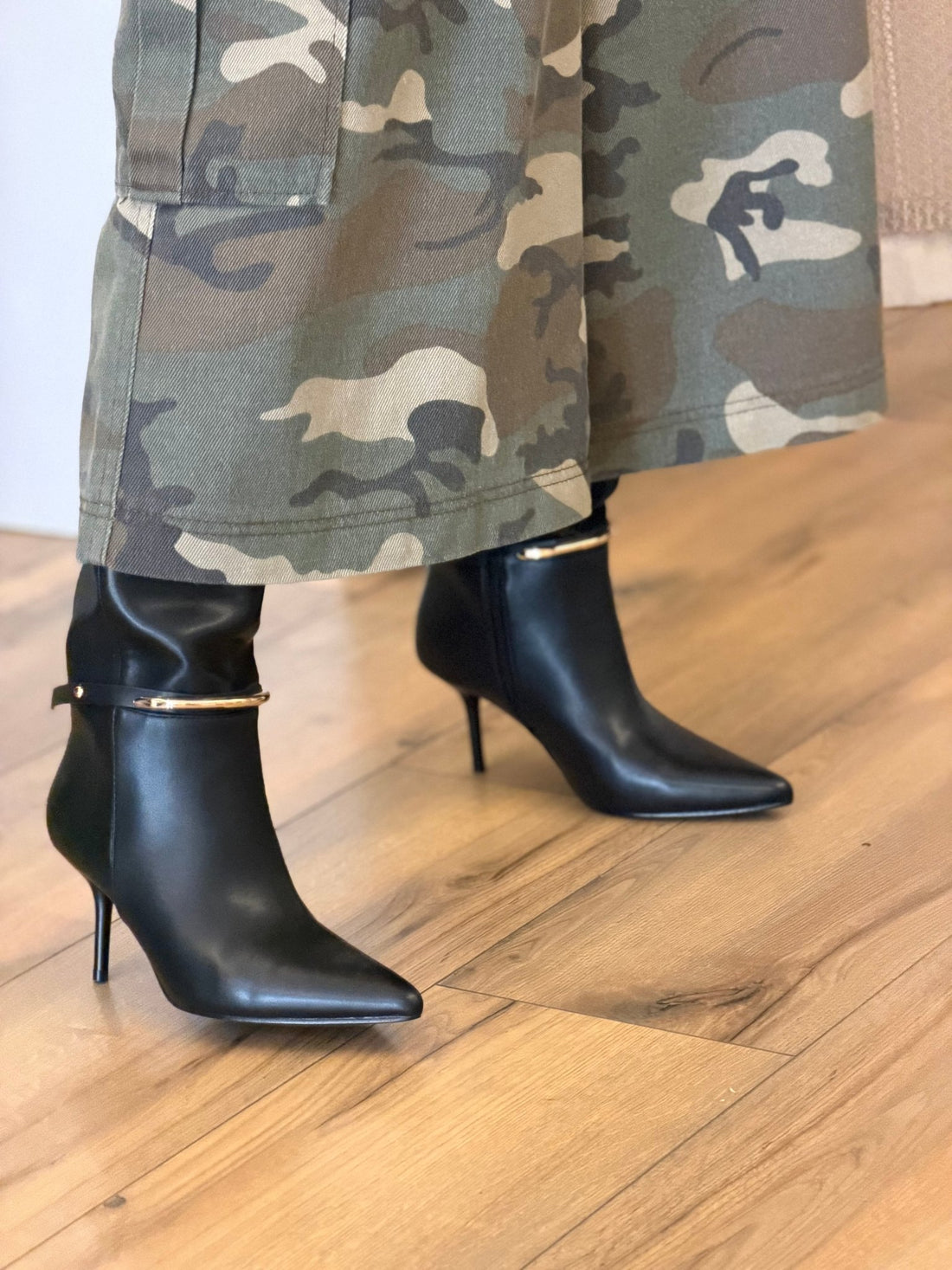 Bottes bout pointu noir - Léone