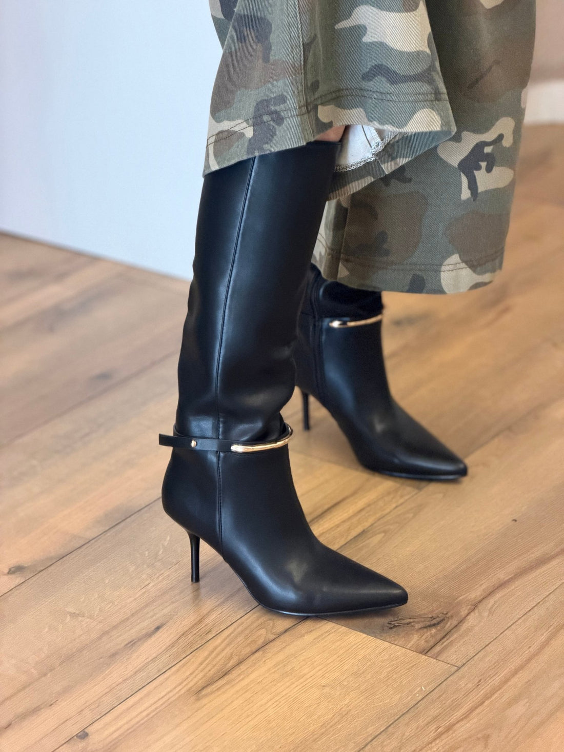 Bottes bout pointu noir - Léone