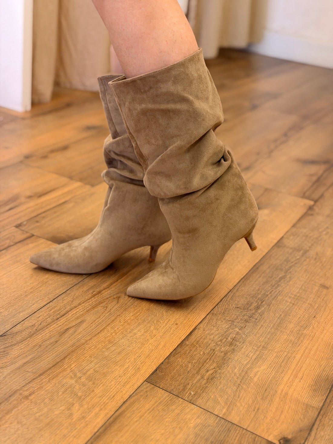 Bottes en suédine beige - Léone