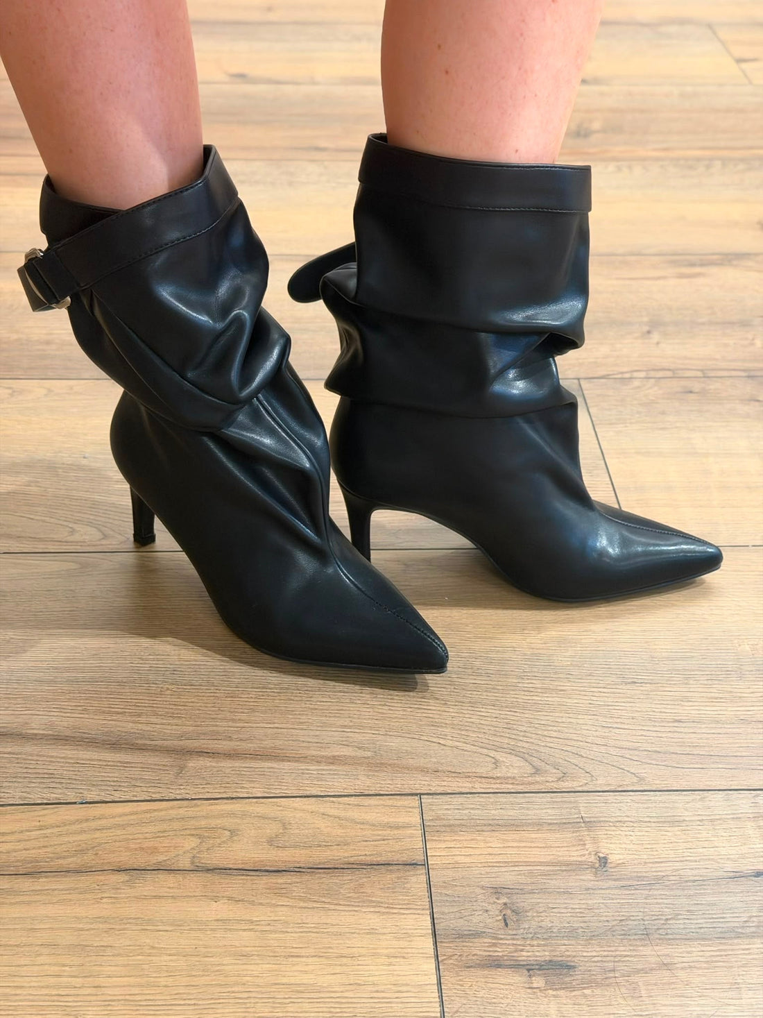 Bottes noires froncées - Léone