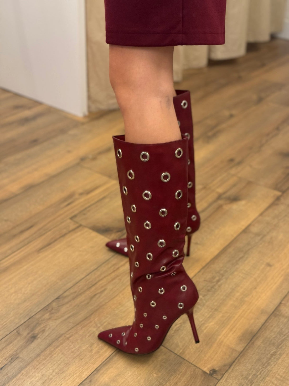 Bottes rouges à œillets - Léone