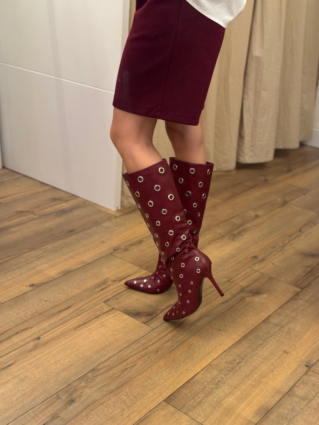 Bottes rouges à œillets - Léone