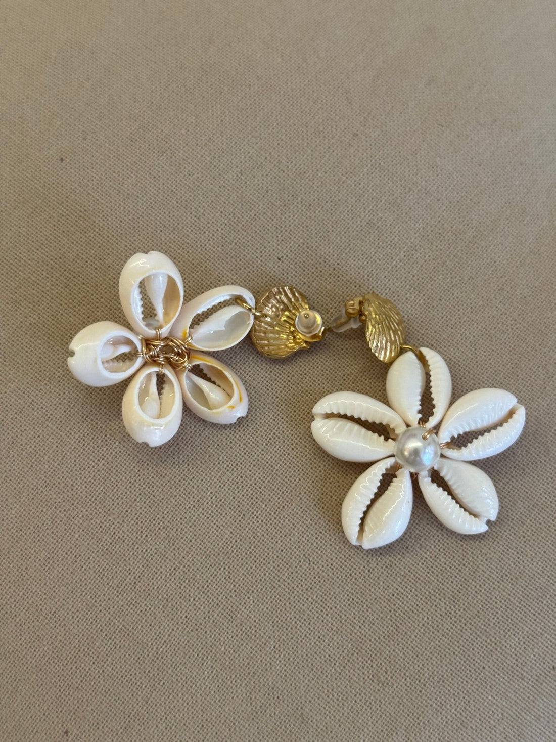 Boucles coquillages et perle - Léone