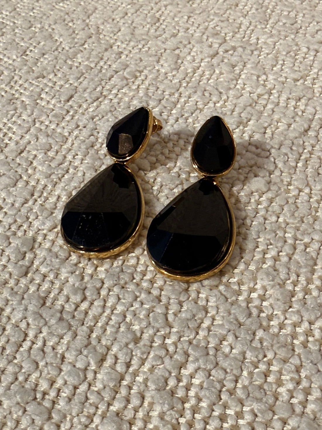 BOUCLES PENDANTES NOIRES - Léone