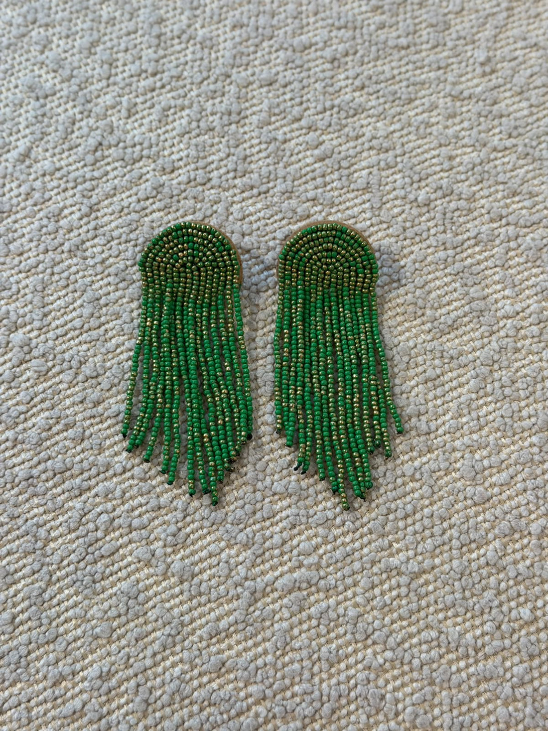 Boucles vertes cascade perles - Léone