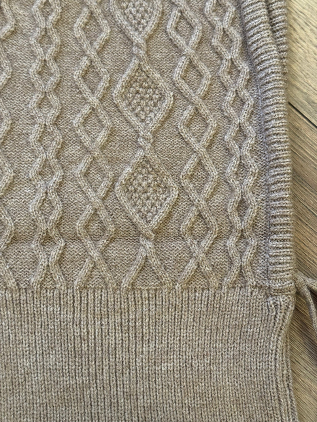 Cagoule tressée beige - Léone