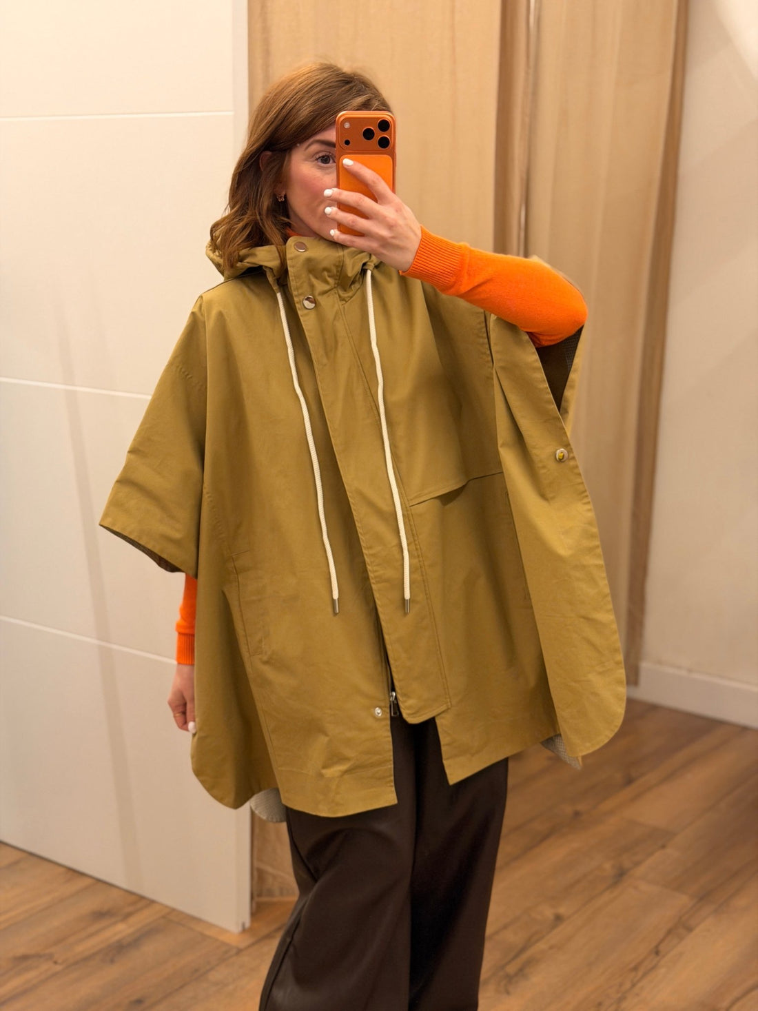 Cape Misha beige - Léone