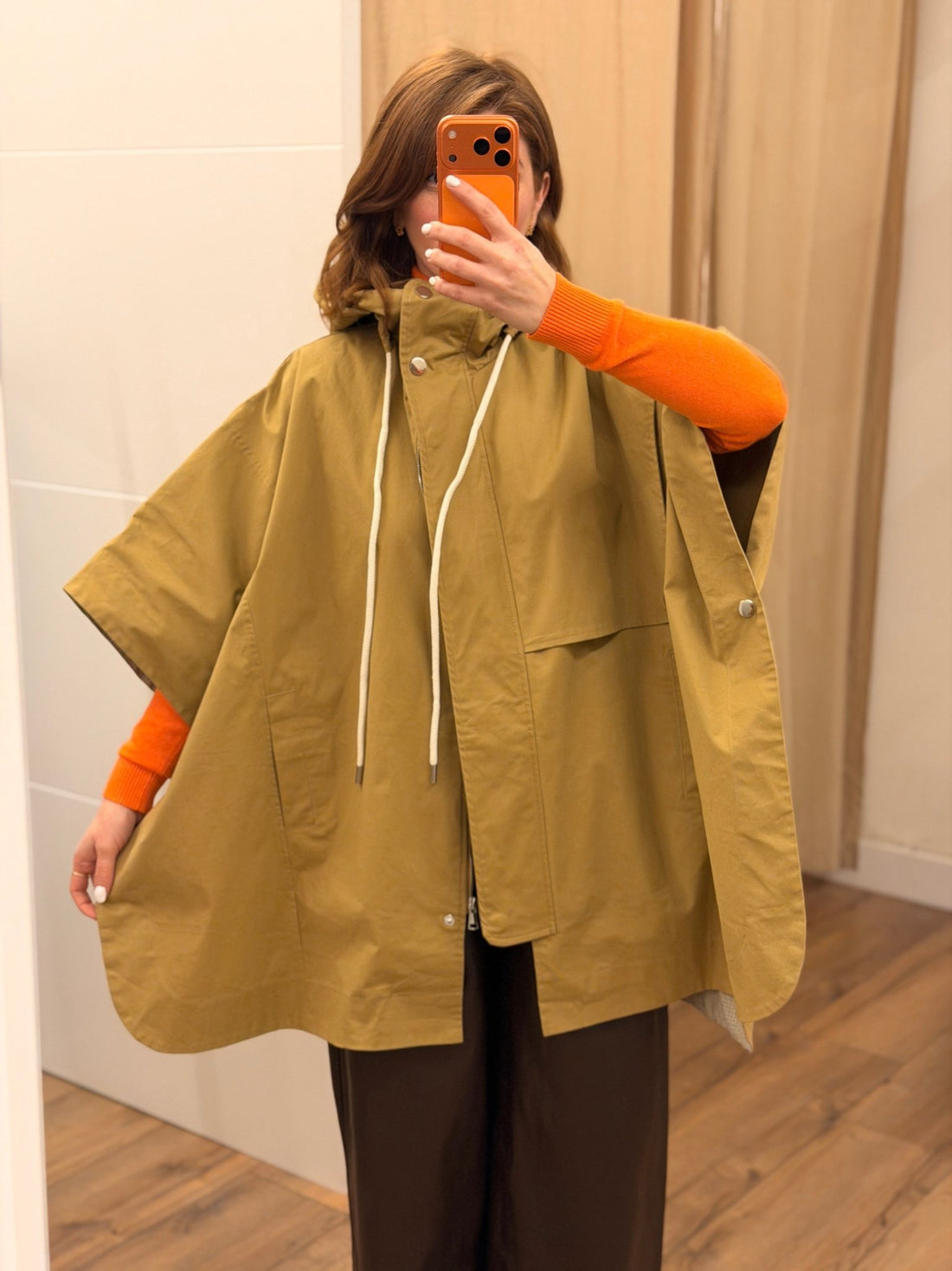 Cape Misha beige - Léone