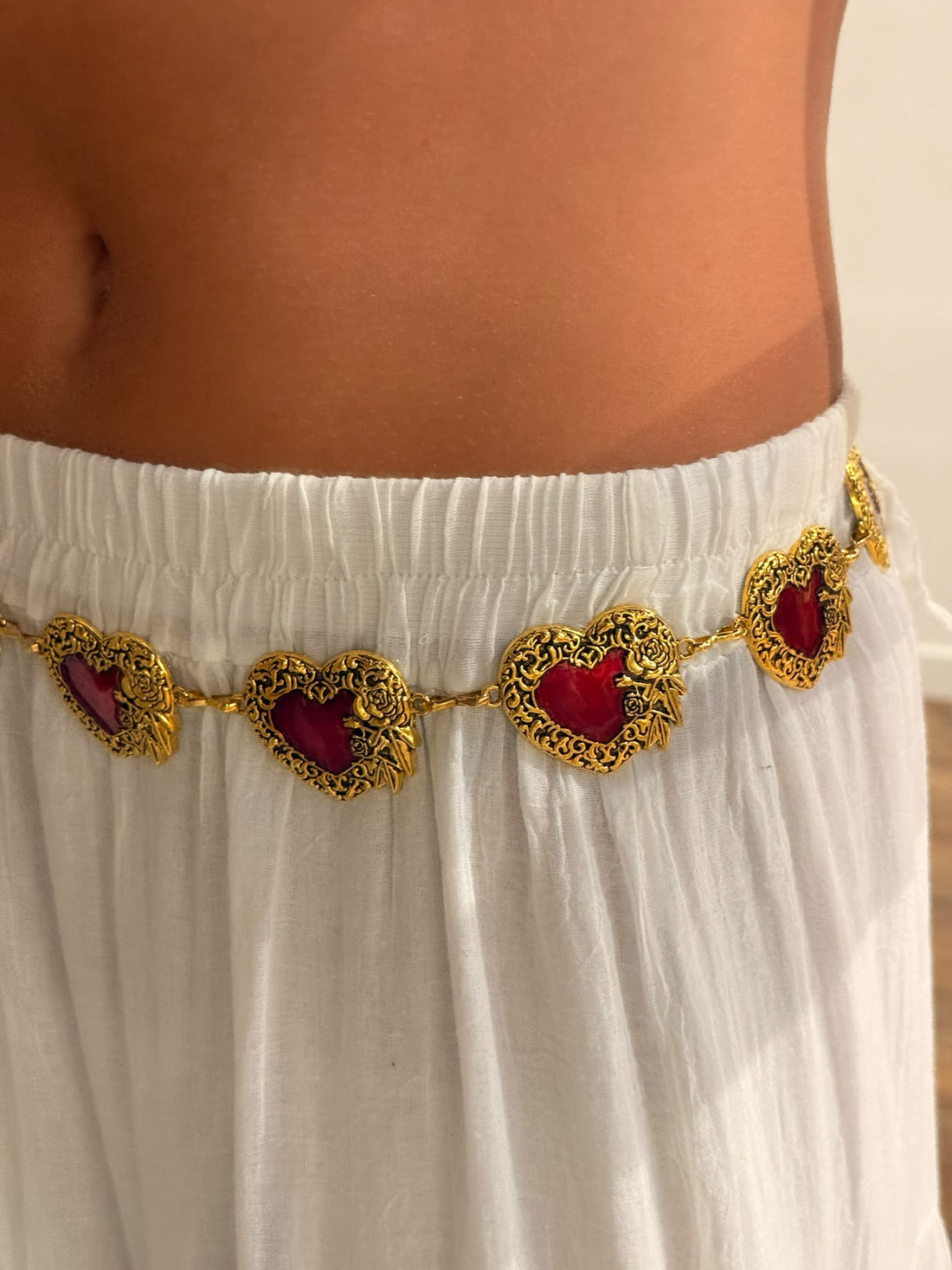 Ceinture chaine coeur rouge - Léone