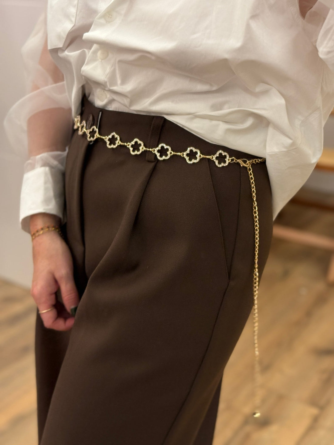 Ceinture en chaîne dorée et fleurs à strass - Léone