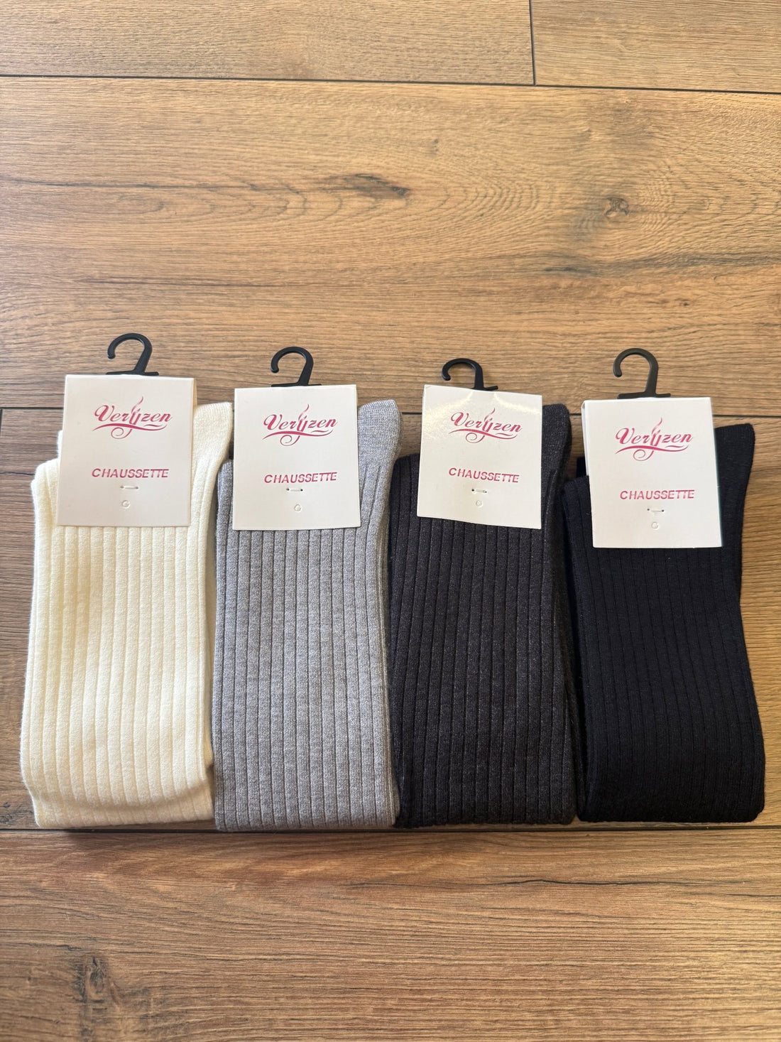 Chaussettes hautes côtelées blanc cassé - Léone