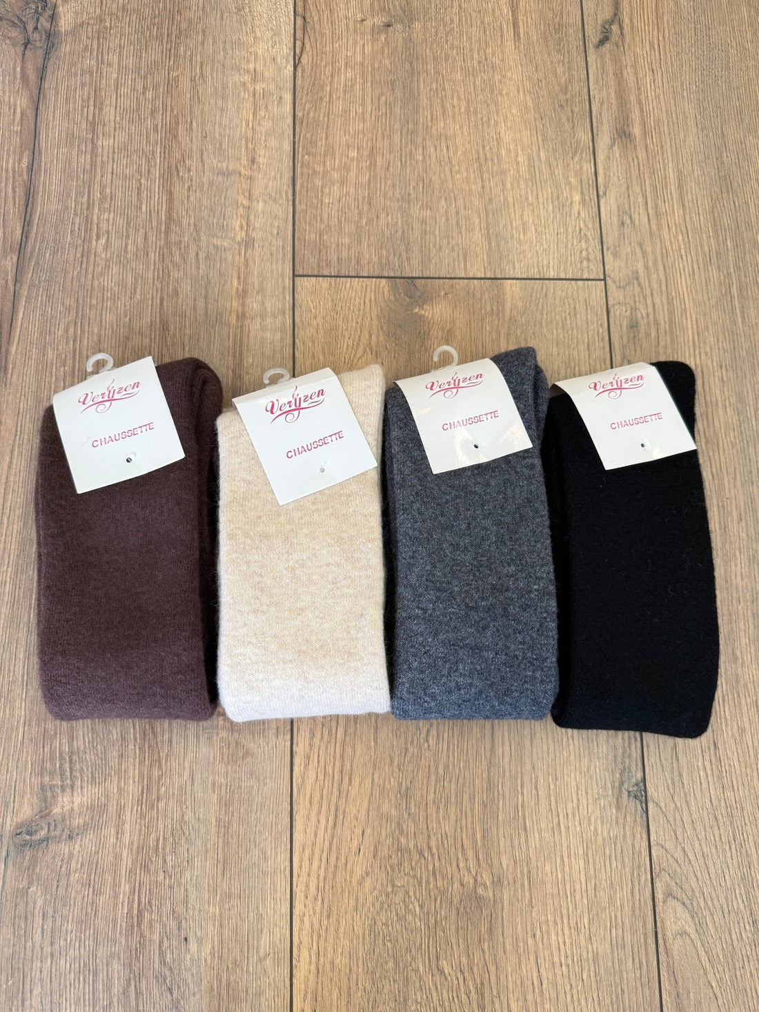 Chaussettes hautes en laine noires - Léone