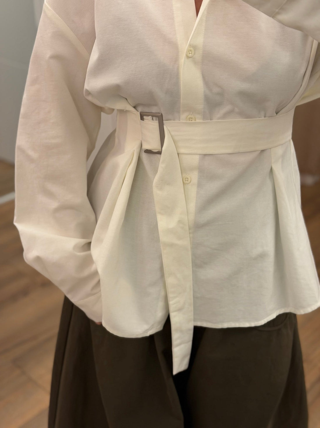 Chemise ceinturée blanche - Léone