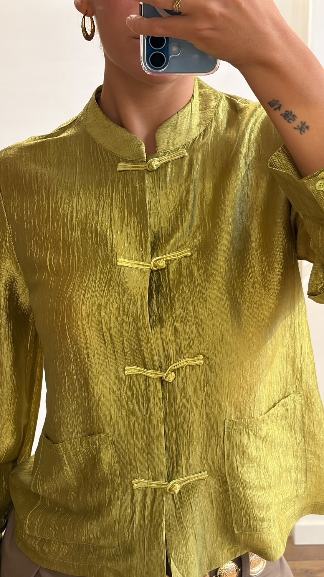 Chemise satinée Michele olive - Léone