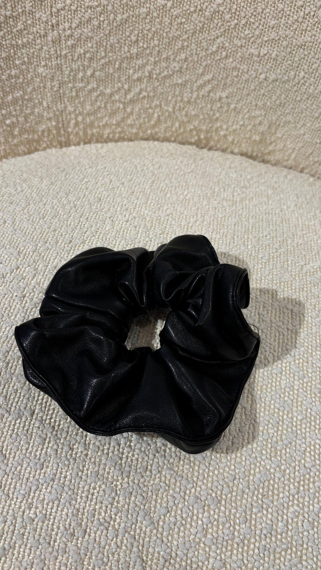 Chouchou simili noir - Léone