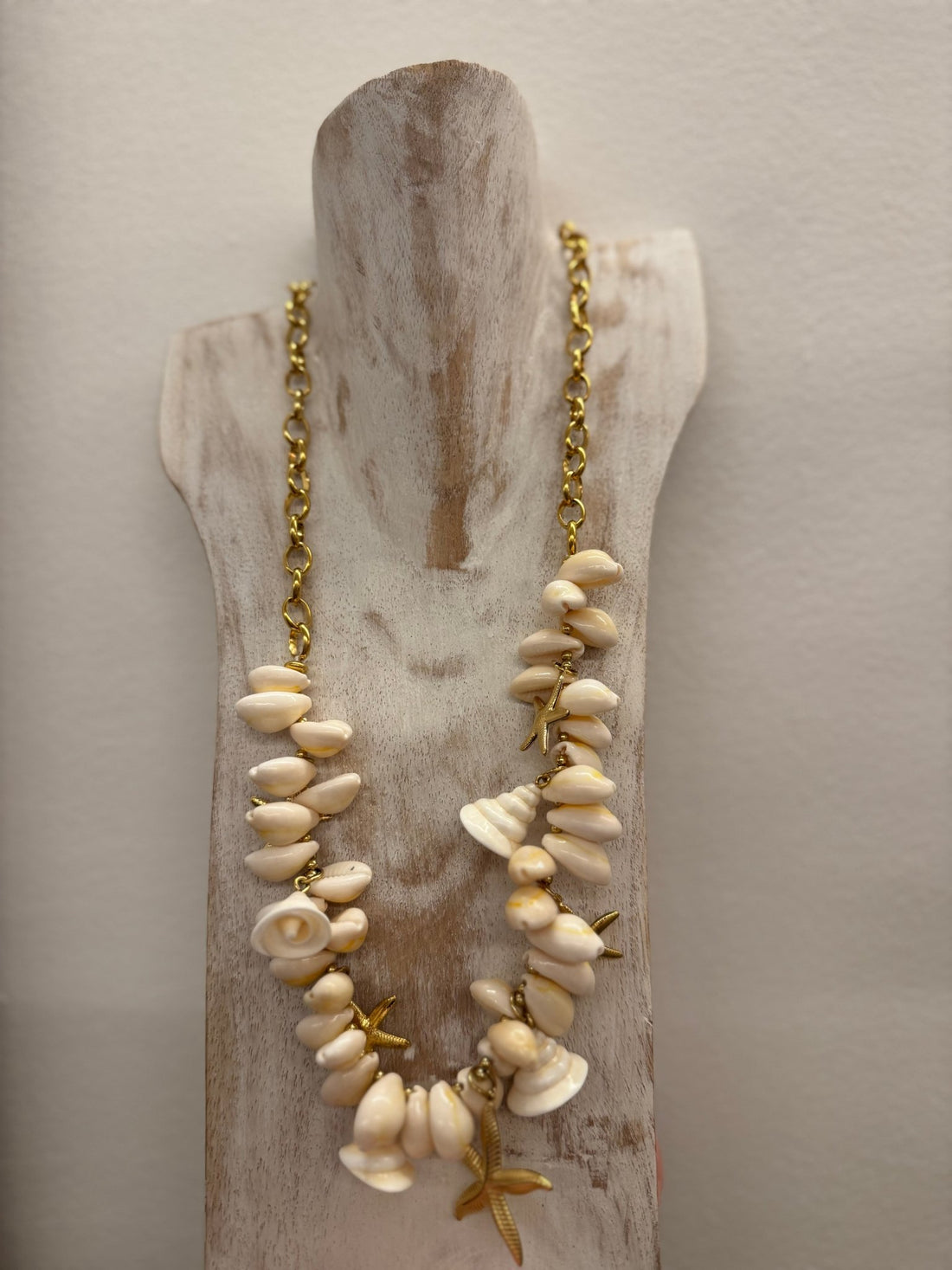 Collier coquillages et étoiles de mer - Léone