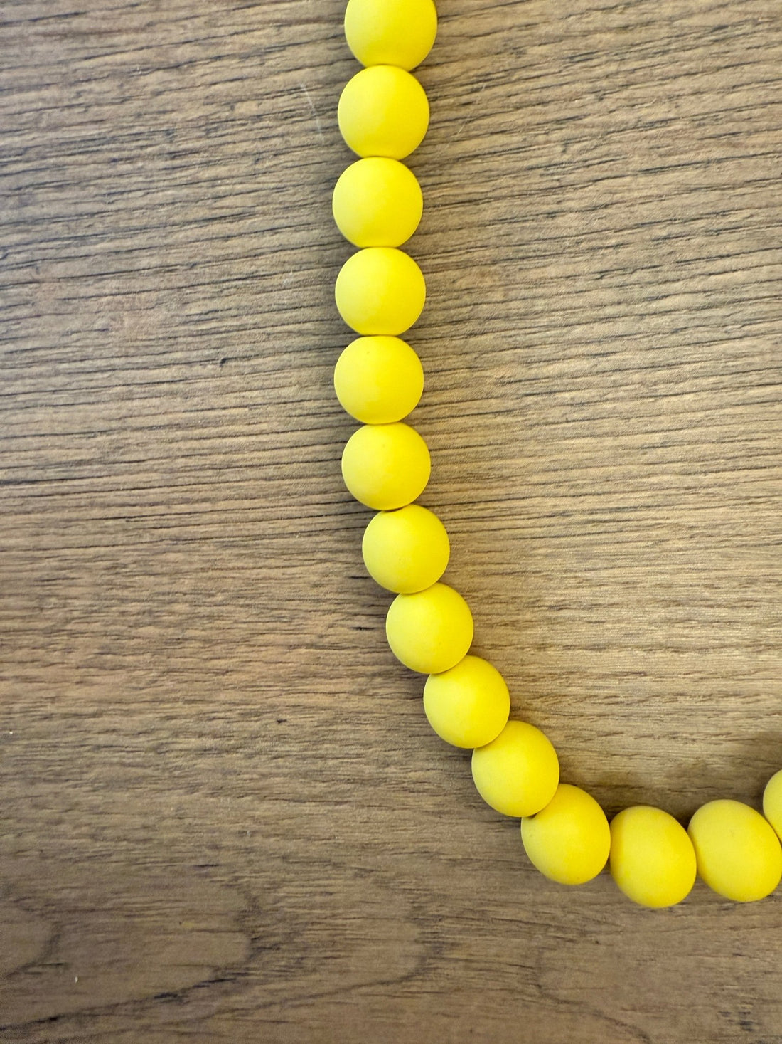 Collier perles jaune mat - Léone