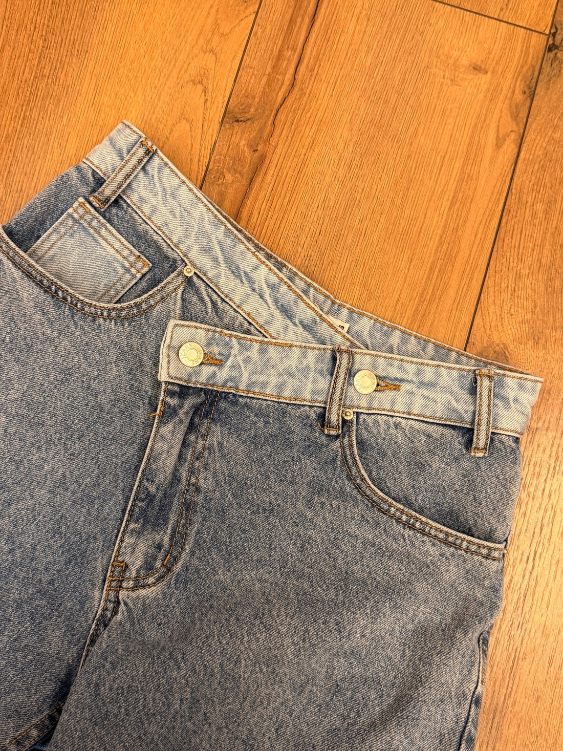 Jean Ilario - Léone