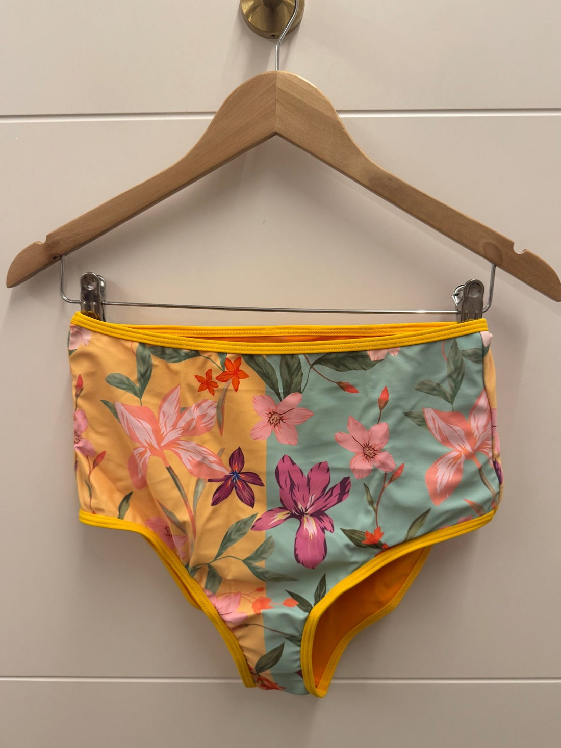 Maillot trois pièces Caroline - Léone