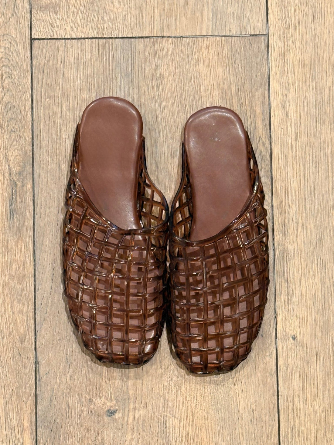 Mules ajourees en pvc marron - Léone