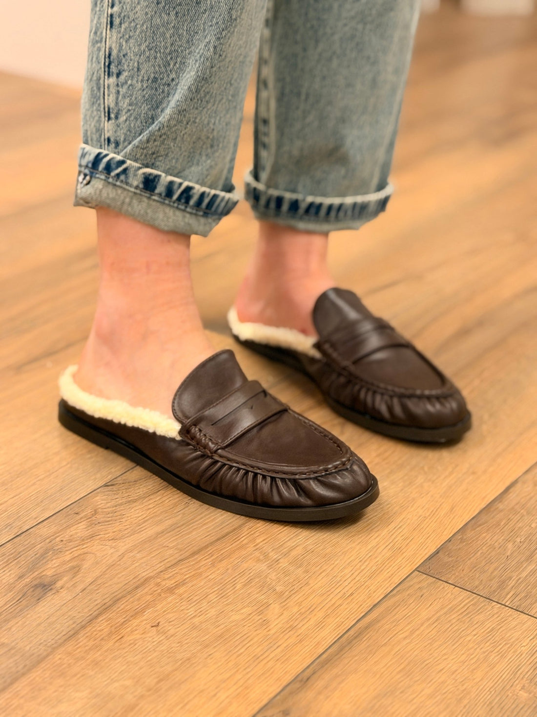 Mules mocassins mouton marron - Léone
