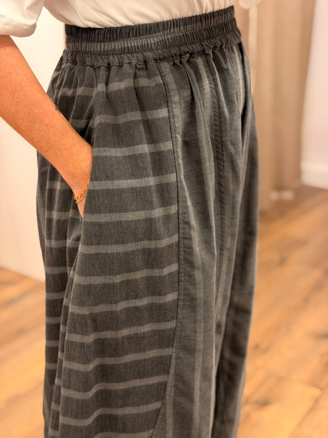 Pantalon ballon rayé gris - Léone