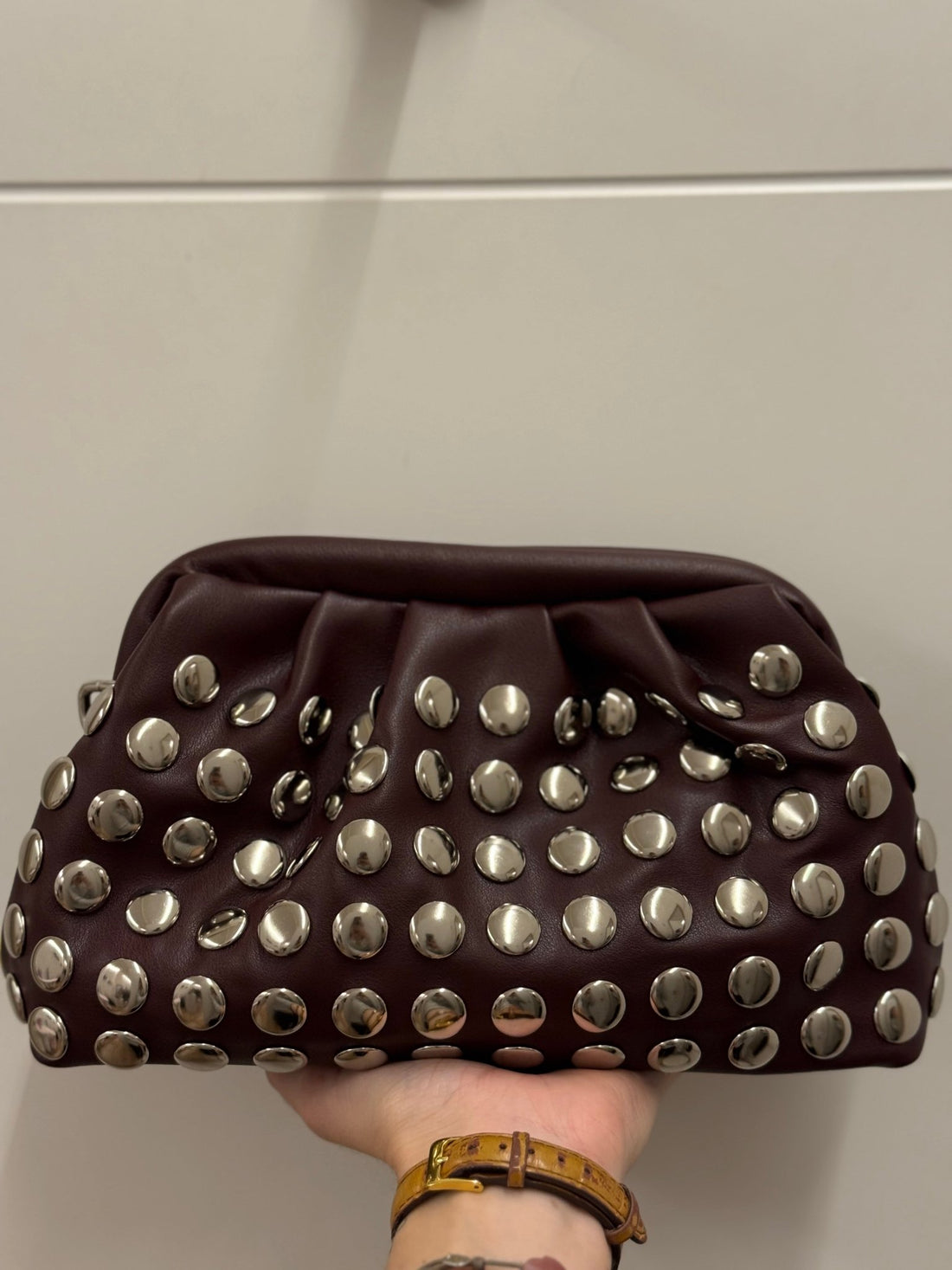 Pochette a clous bordeaux - Léone