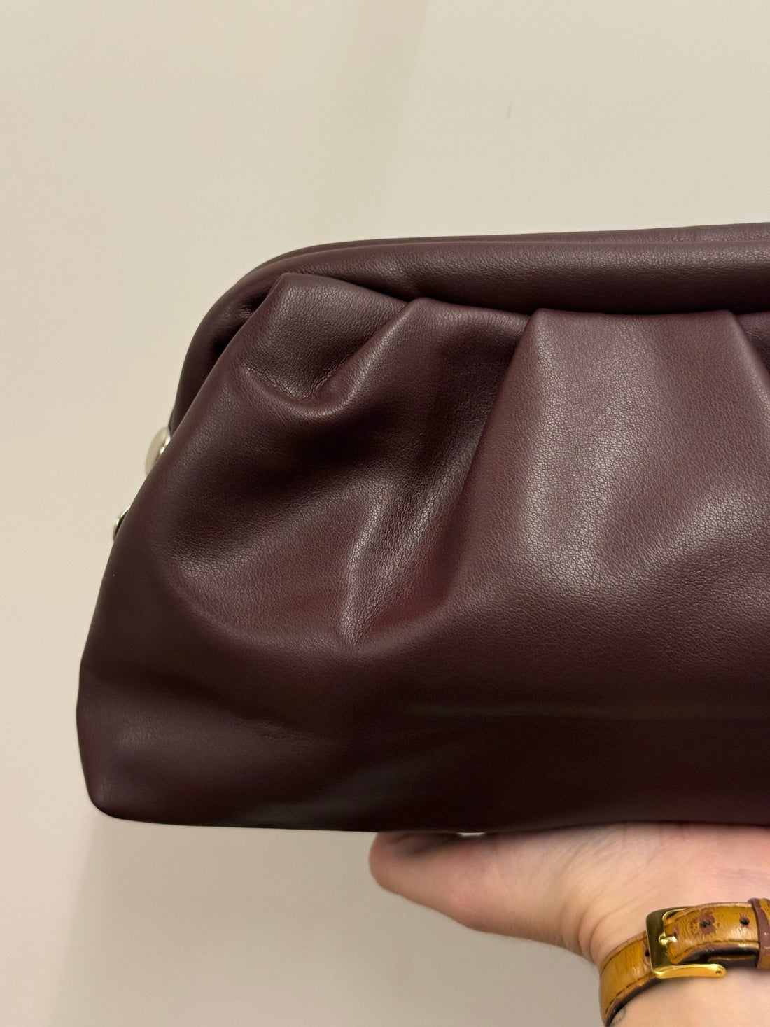 Pochette a clous bordeaux - Léone