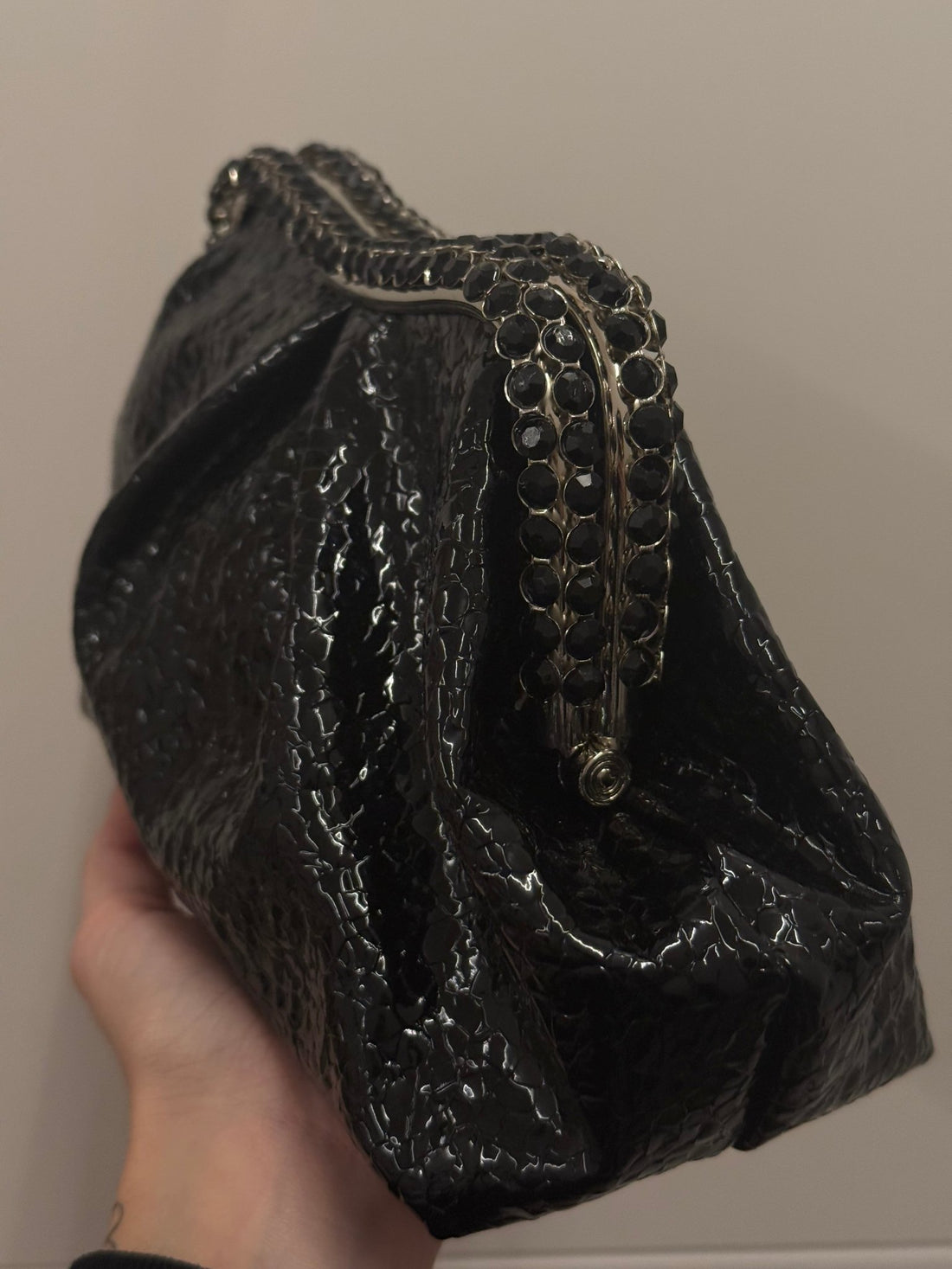 Pochette craquelee strass noir - Léone