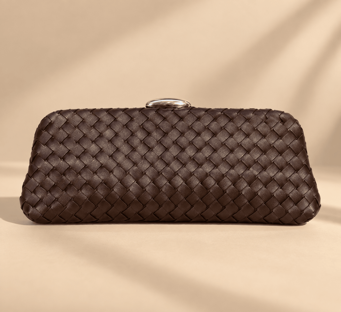 Pochette plate tressée choco - Léone