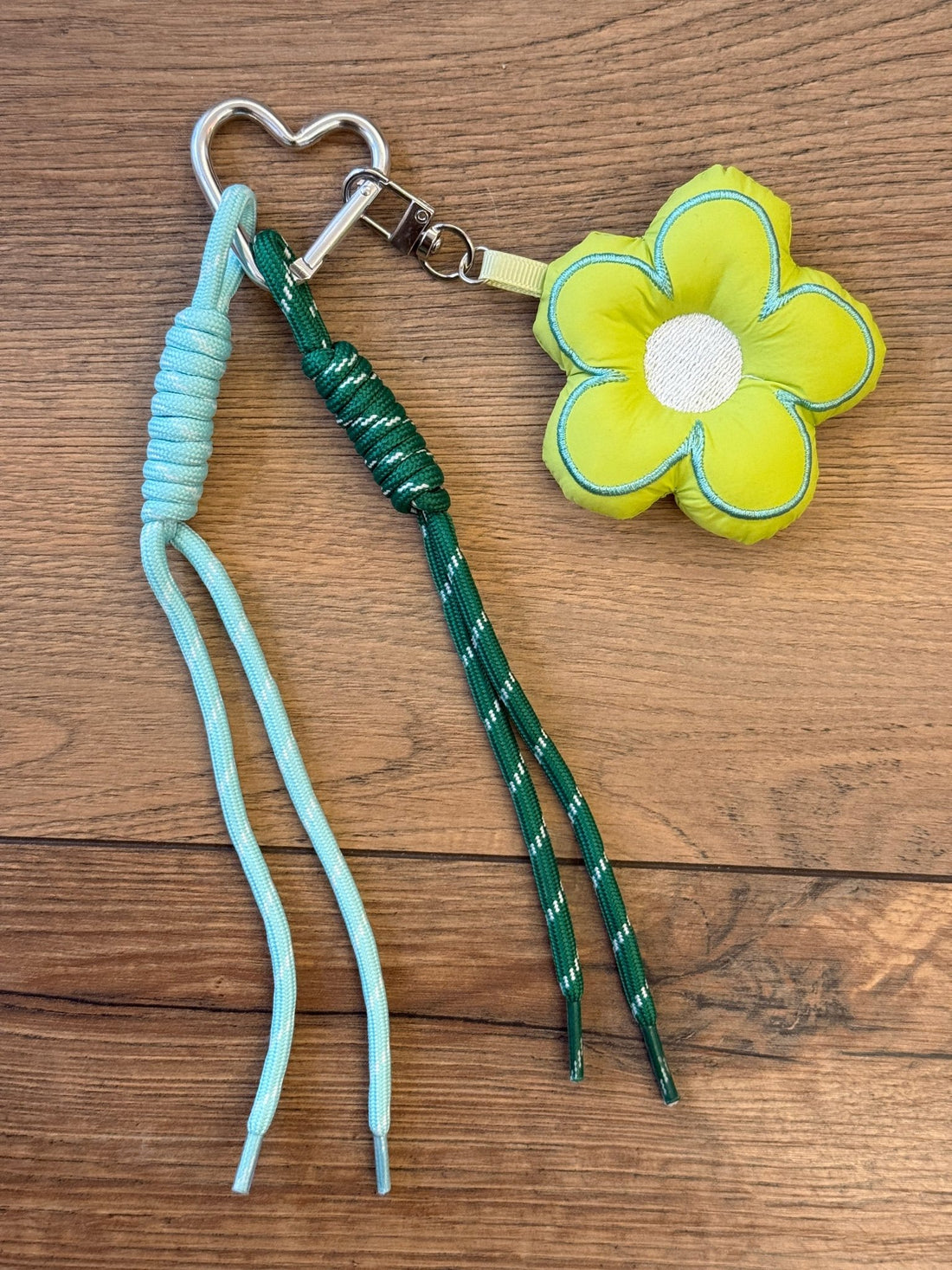 Porte clef multicolore - Léone