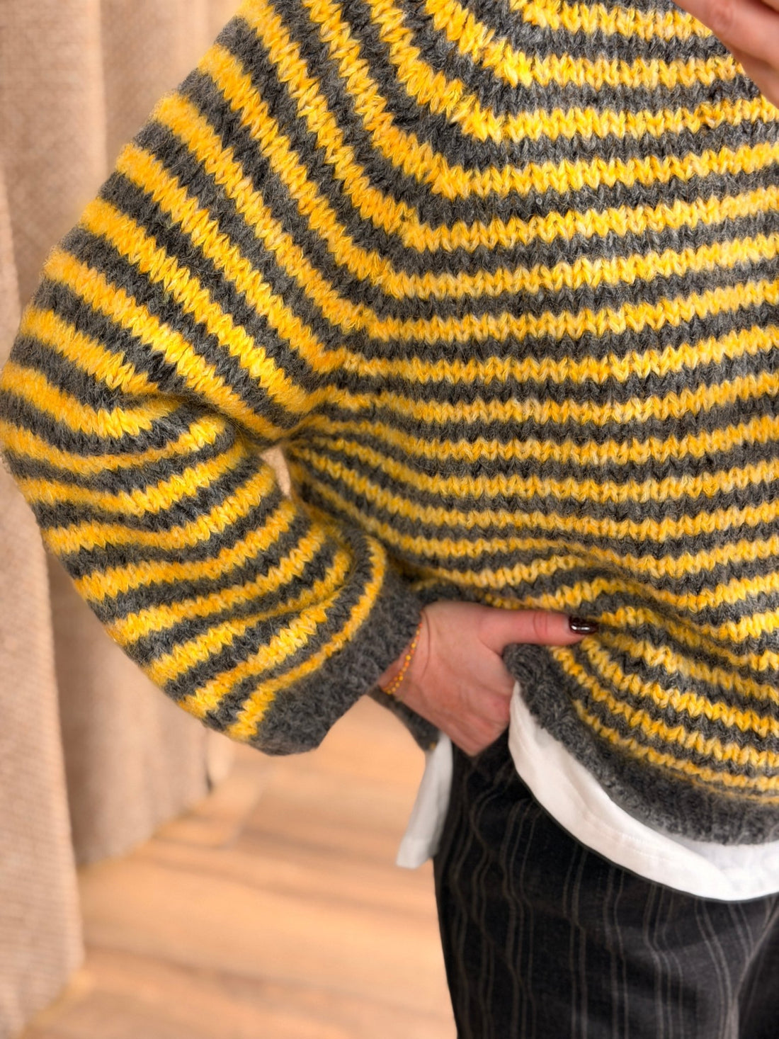 Pull Igor jaune - Léone