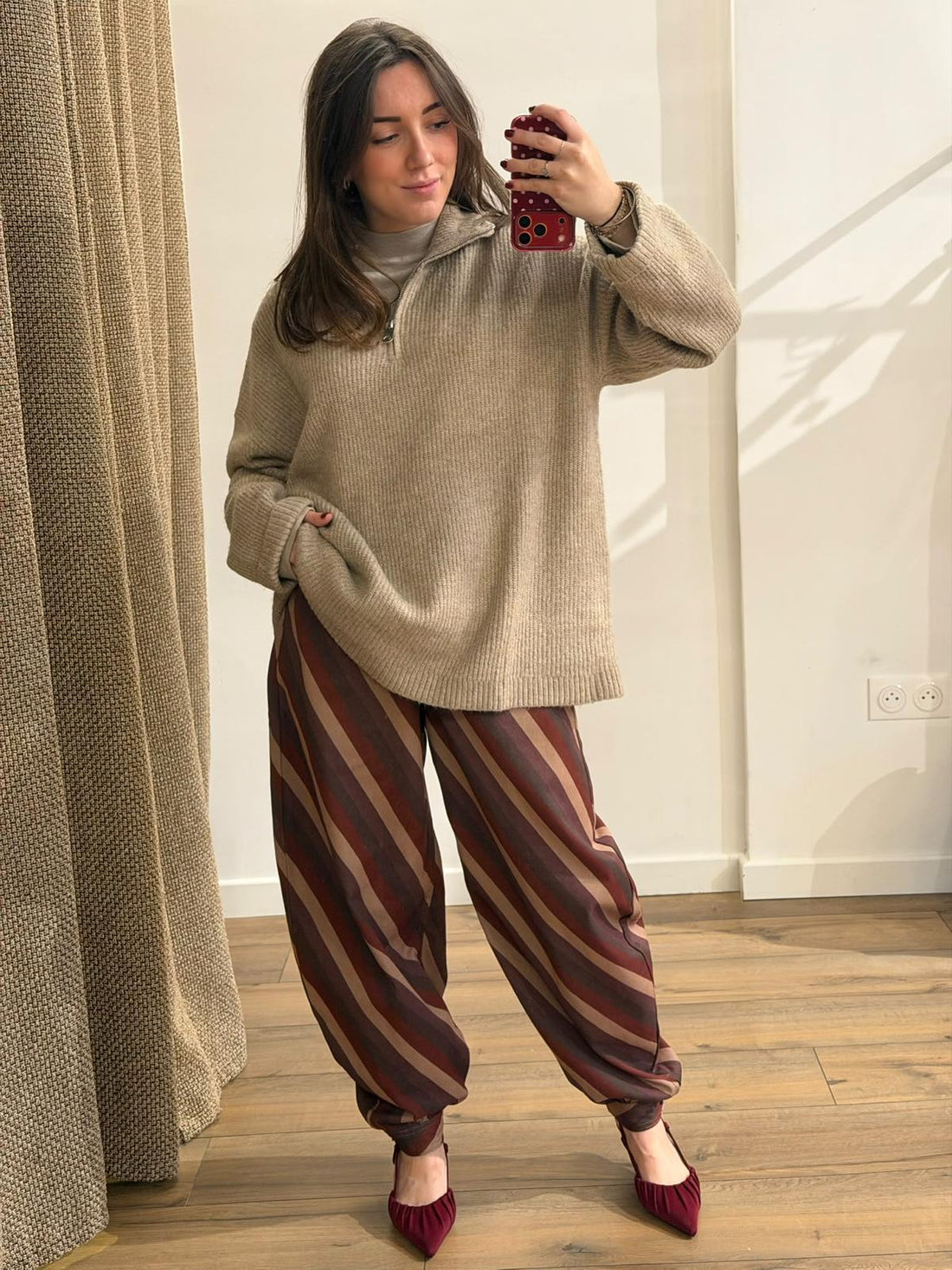 Pull taupe col cheminée - Léone