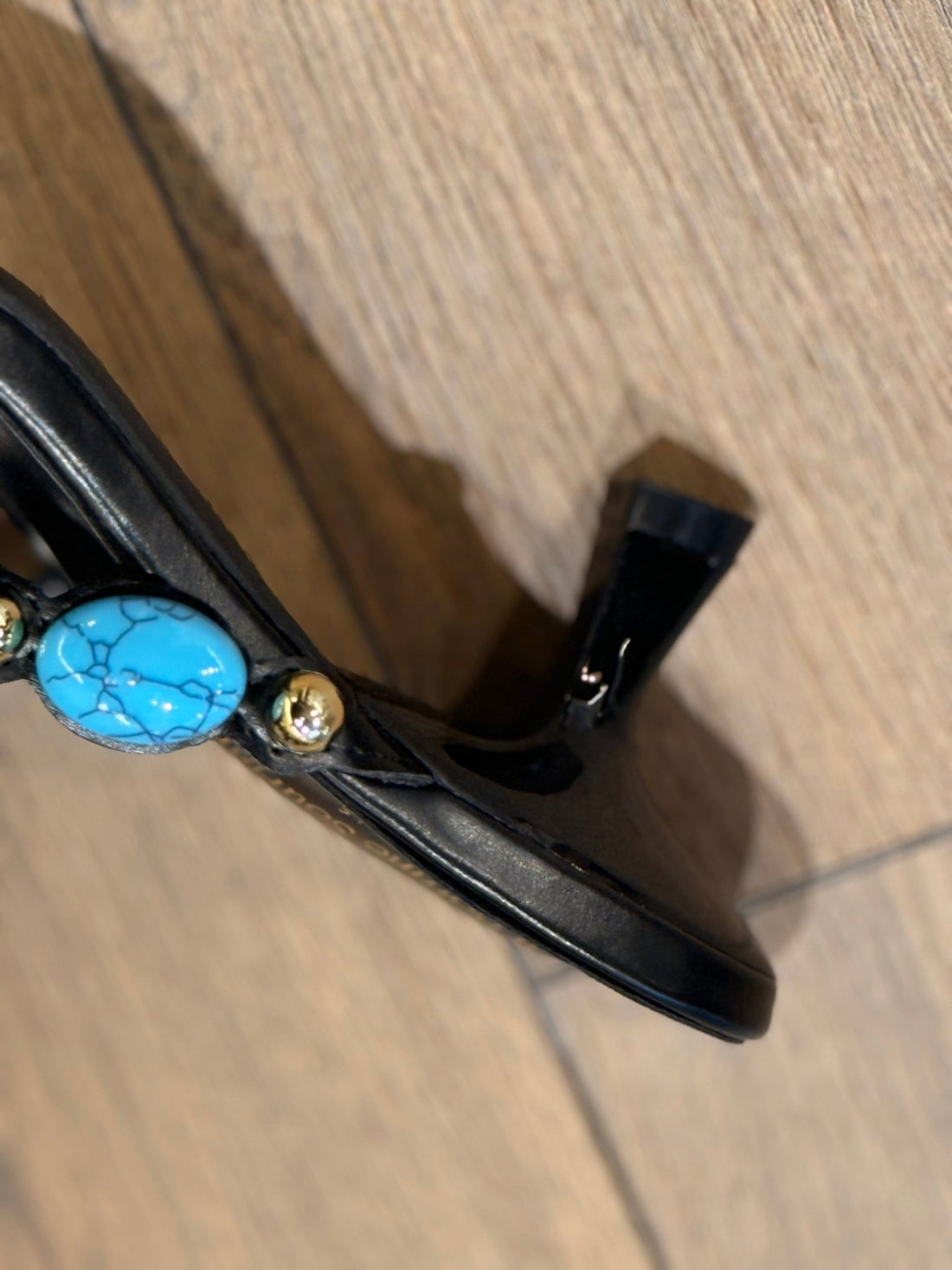 Sandales pierres a talon - Léone