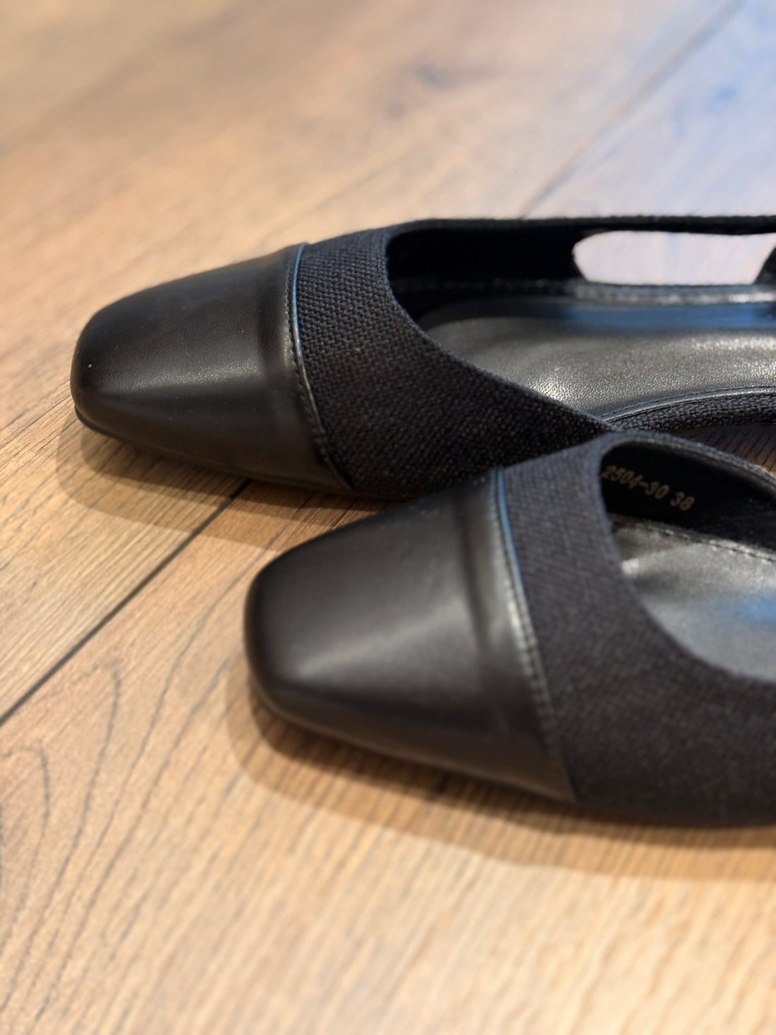 Slingback en tissu noir - Léone